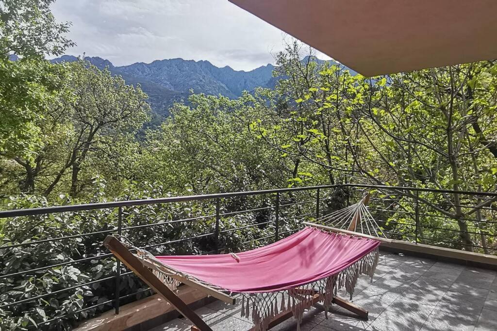 Maison d'architecte au cœur des montagnes Feliceto Extérieur photo