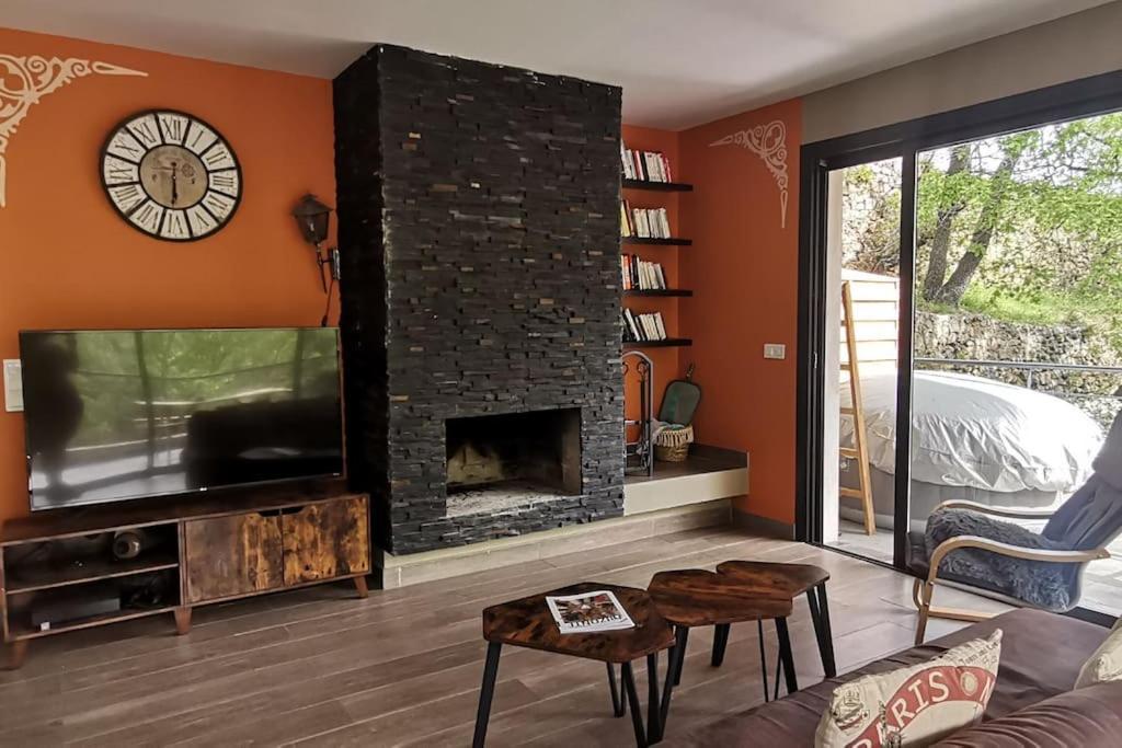 Maison d'architecte au cœur des montagnes Feliceto Extérieur photo